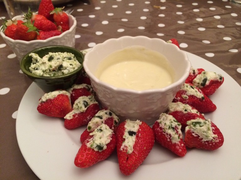 fraises farcies chèvre pistache