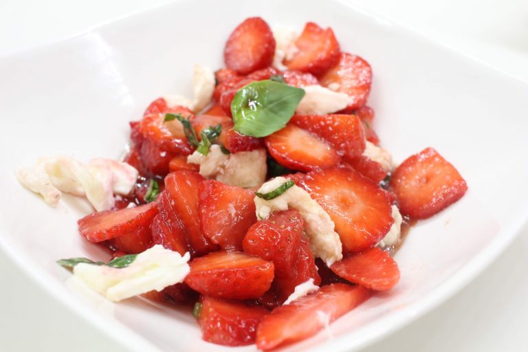 salade de fraises basilic