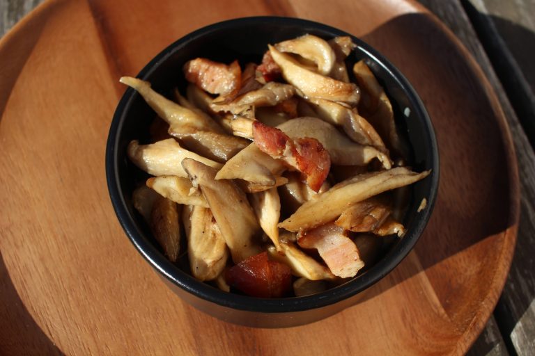 pleurotes aux lardons fumes
