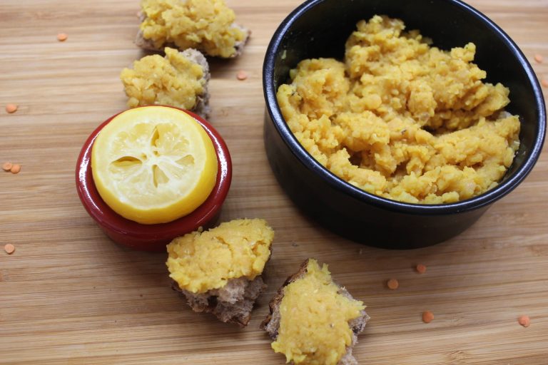 Houmous de lentilles corail